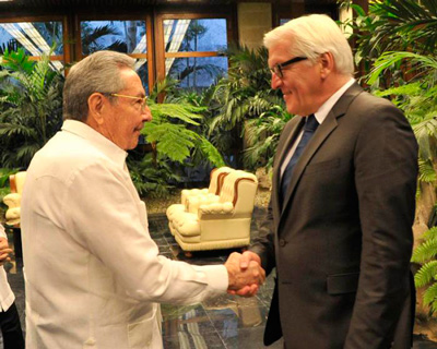 Raul Castro and German Foreign Minister Frank-Walter Steinmeier.