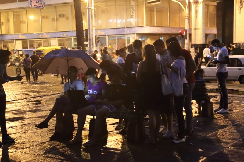 Pay-for WiFi in Centro Habana. Photo: Juan Suarez