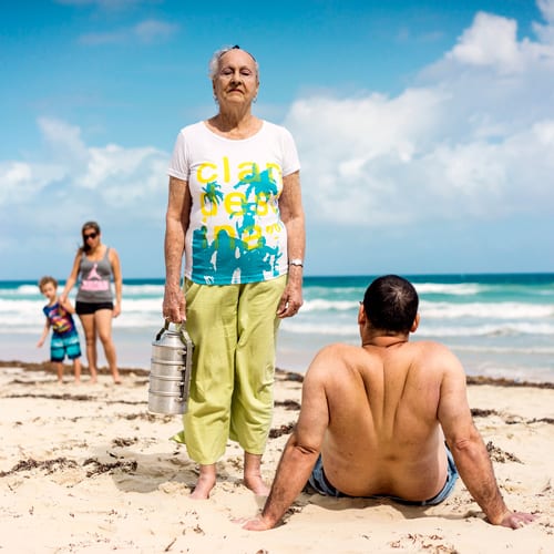 Clandestina-en-la-playa