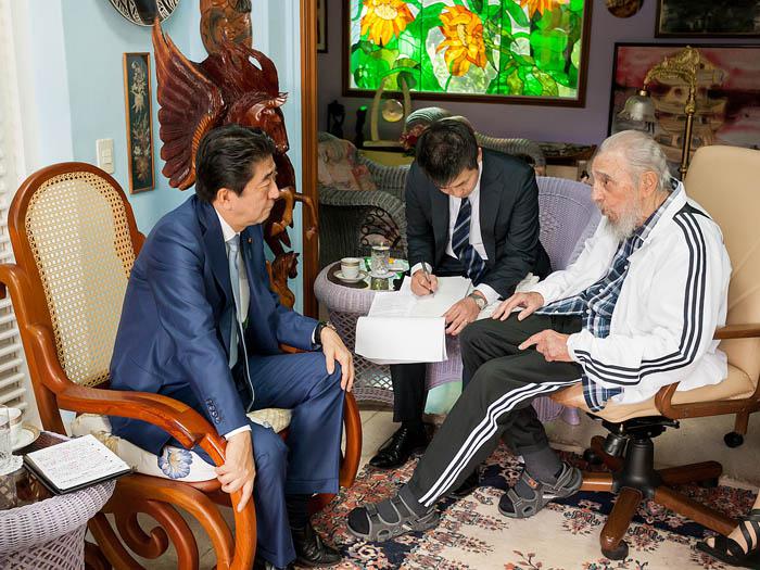 shinzo-abe-y-fidel-castro