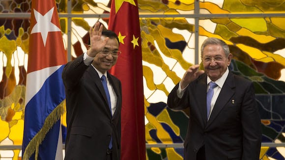 primer-ministro-de-china-li-keqiang-y-raul-castro-en-la-habana-1