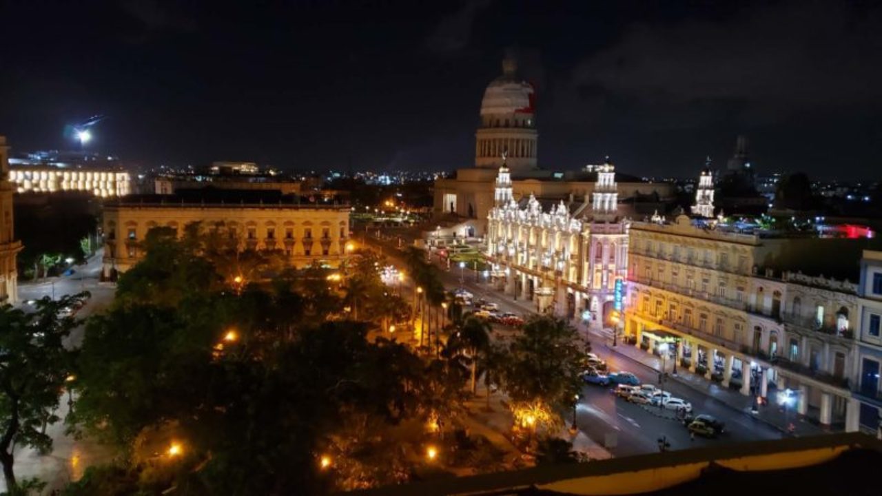 Nighttime in Havana, Cuba - Photo of - Havana Times