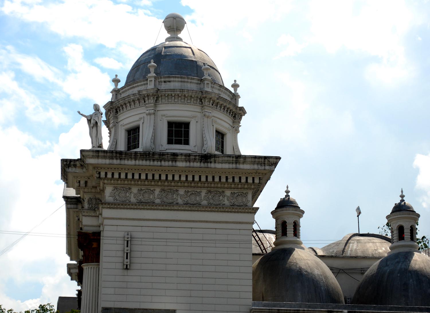 Basilica Santa Teresa, Caracas, Venezuela - Photo of the Day - Havana Times