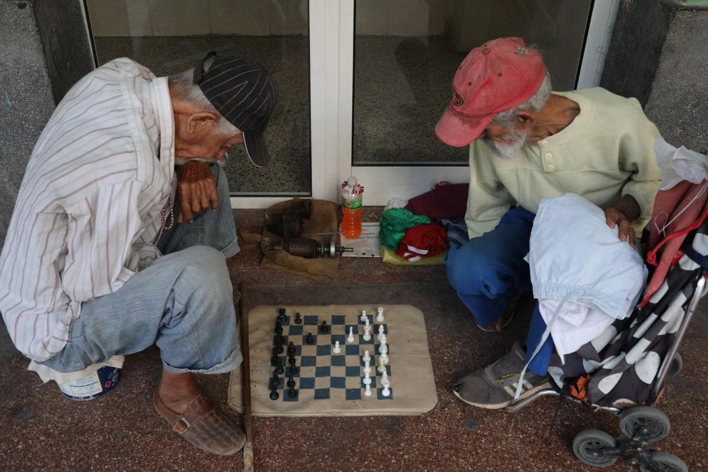 Radio Havana Cuba  Lebanese hold chess game in solidarity with Cuba