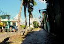 Walking through Víbora Park, Havana