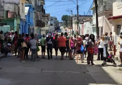 Cubans’ Obsession with Potatoes Takes Over in Havana