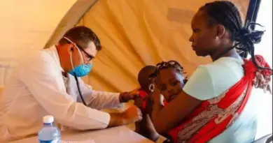 Cuban Government Swindles Doctors Returning from Angola