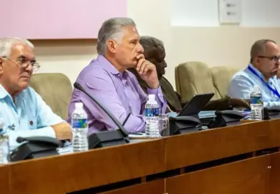 Cuban Gov. Admits Inability to Reverse Economic Collapse