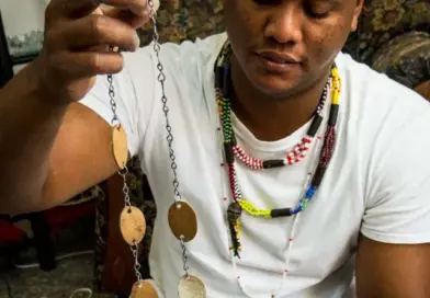 A Babalawo Doctor and Currency Trader in Havana