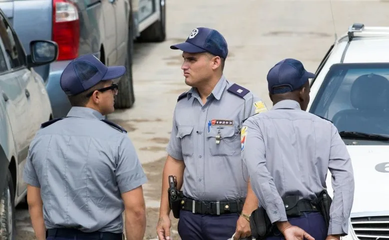 What to Do When the Cuban Police Do Nothing?
