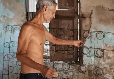 Mattress Repairers Work Miracles in Santiago de Cuba