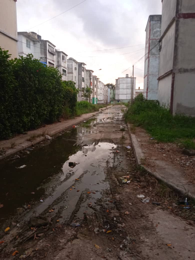 Water Leaks in Cuba, Shortage in Homes - Havana Times