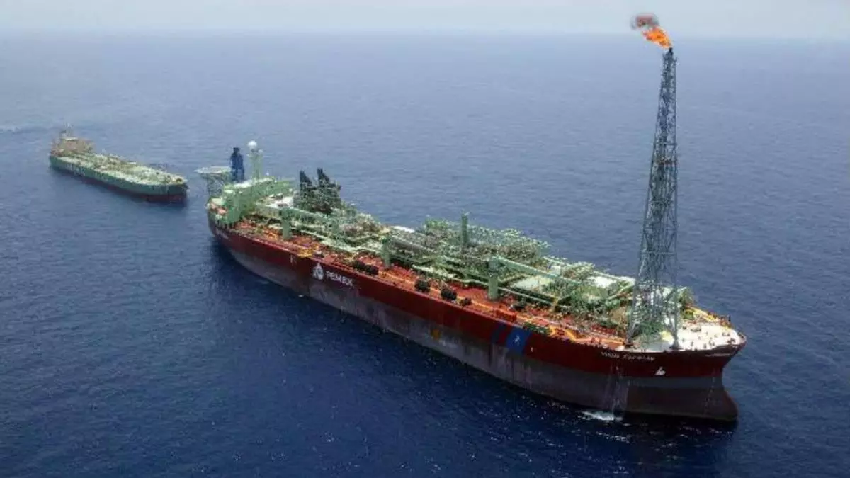 A Warning to Mexico to Halt Its Oil Shipments to Cuba?