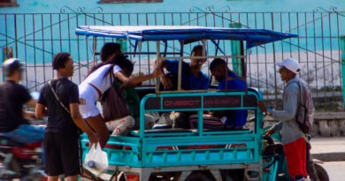 Cuba: Electric Tricycles Between Necessity and Business
